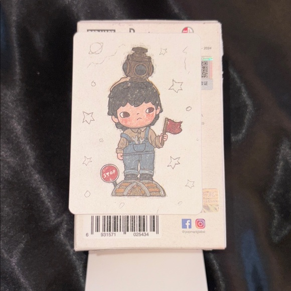 POP MART HIRONO Le Petit Prince Figure - The Switchman - Picture 3 of 6